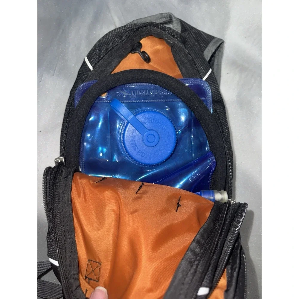High Sierra Hydration Backpack‎ w/ Water Bladder – Black/Gray – Great Condition!